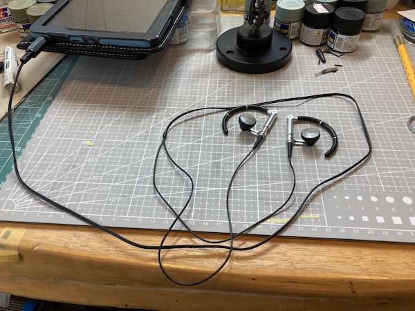 B&O A8C