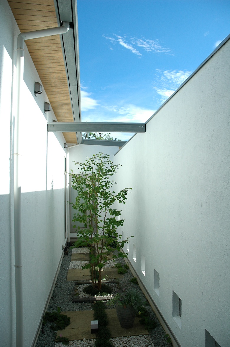 䕗WʉߌAD70,AF-S Nikkor 18-70mm f/3.5-4.5G ED,18mm,F3.6,1/1000