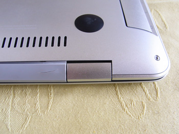 MacBook Air̃qW̏